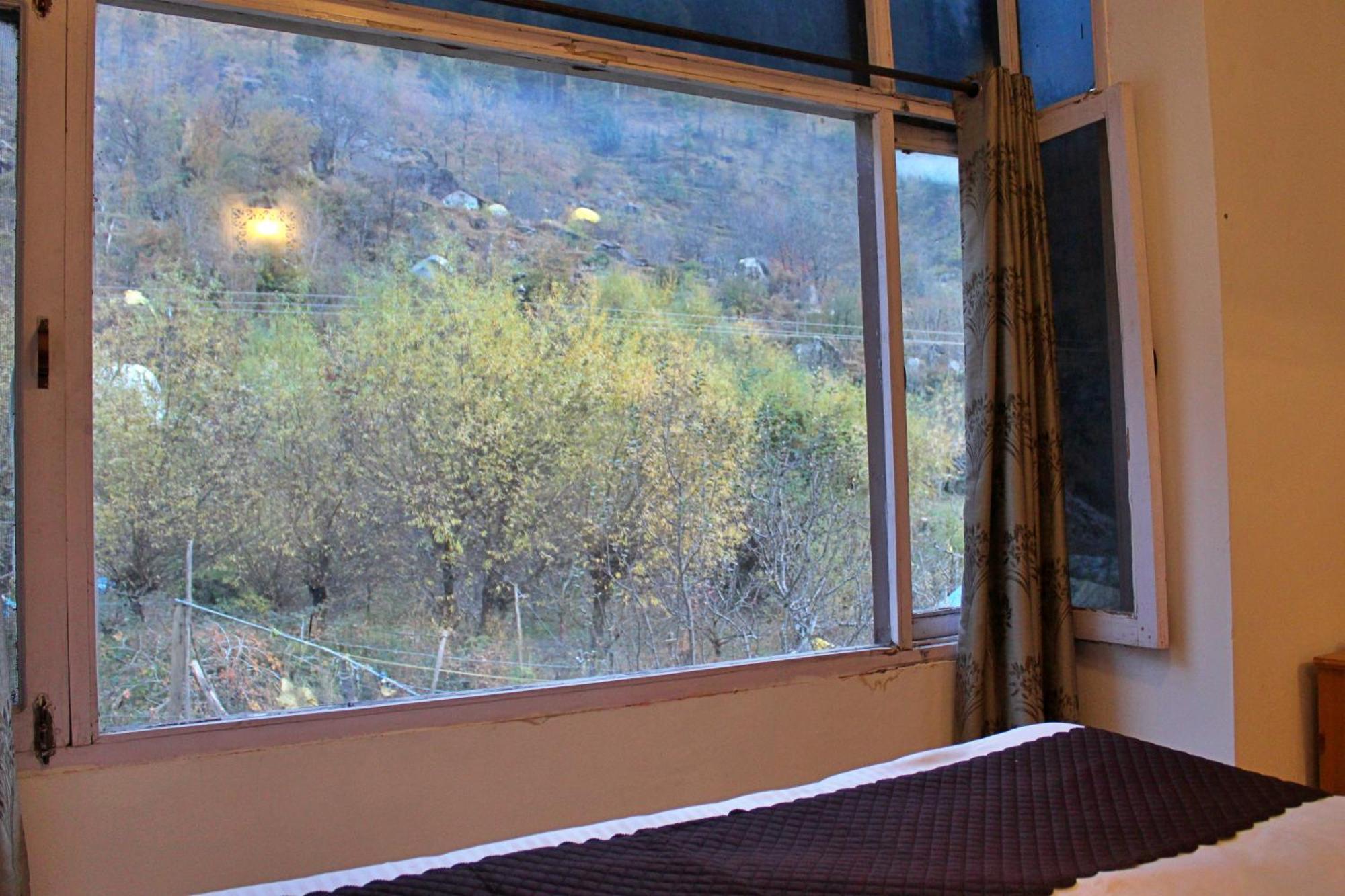 Sylvan Woods Cottage Manāli Екстериор снимка