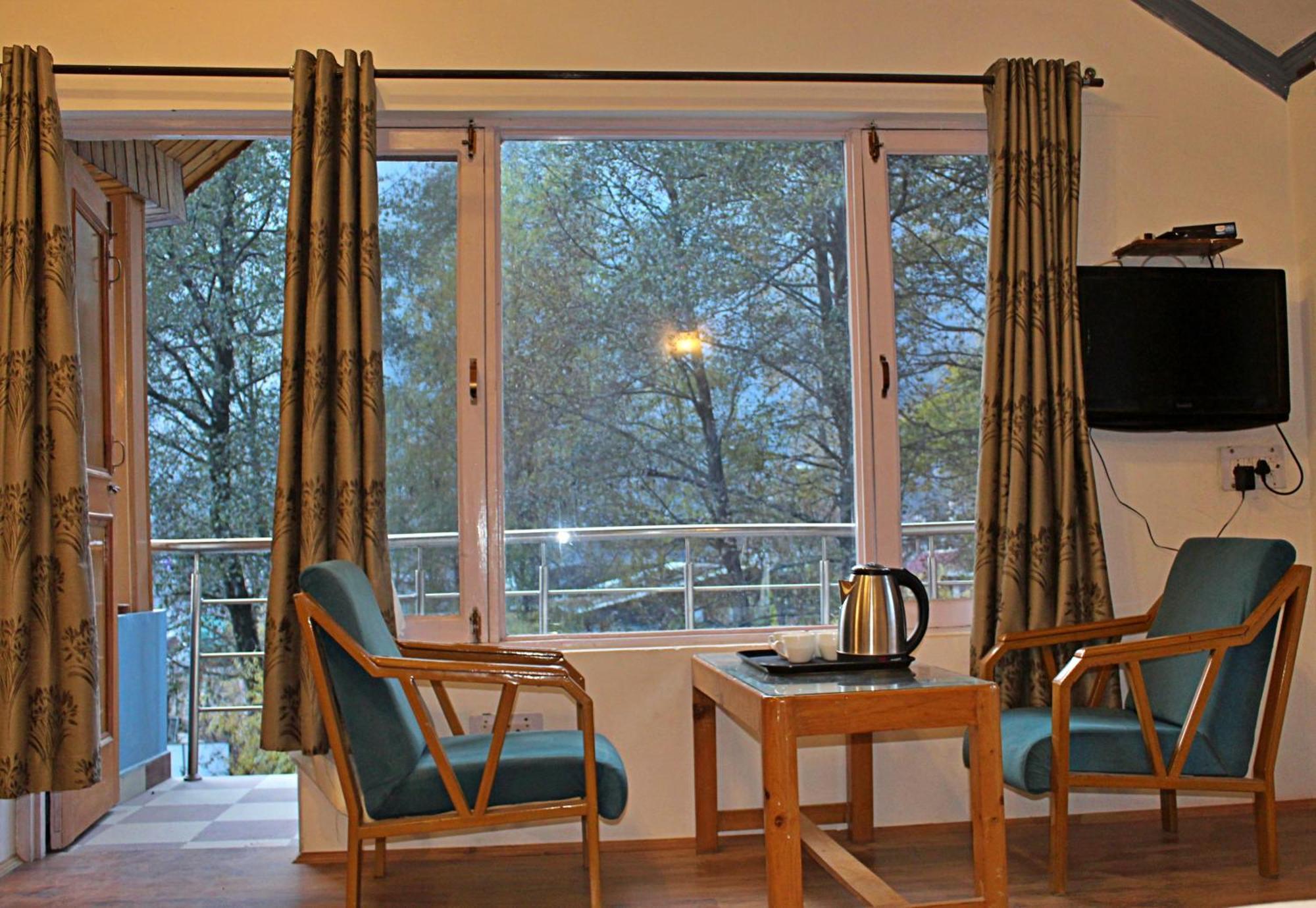 Sylvan Woods Cottage Manāli Екстериор снимка
