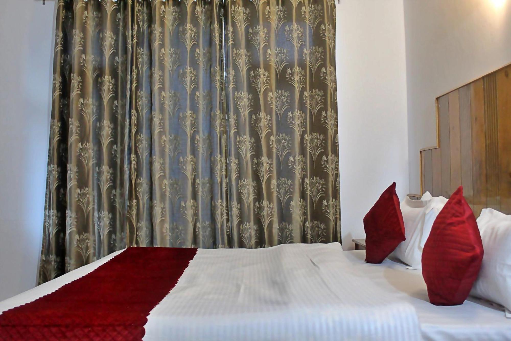 Sylvan Woods Cottage Manāli Екстериор снимка