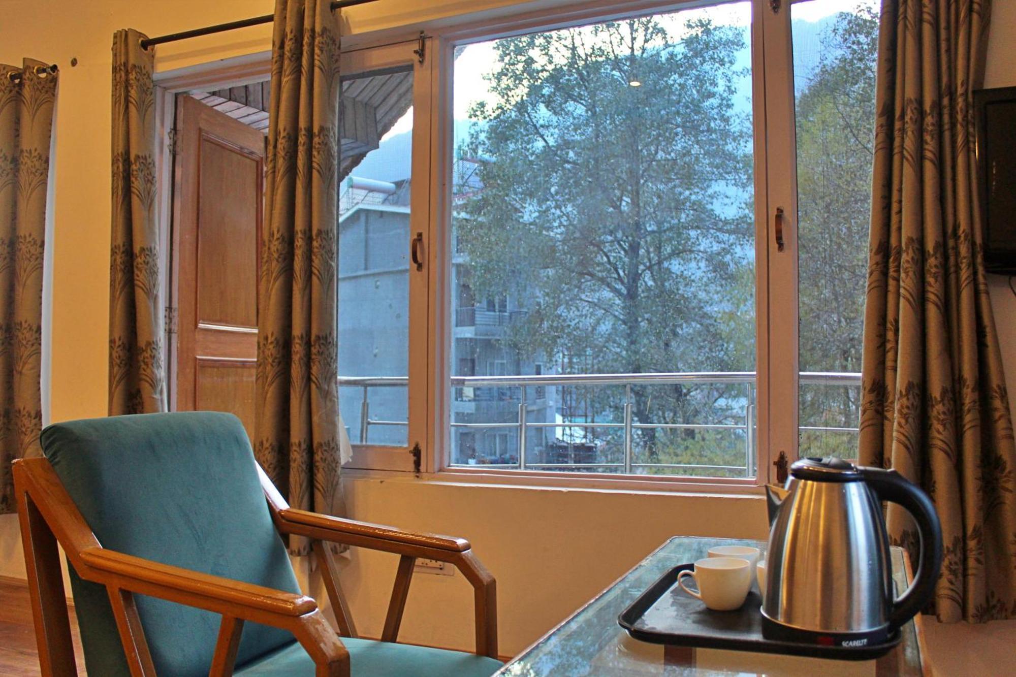 Sylvan Woods Cottage Manāli Екстериор снимка